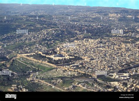 1592 Jerusalem Aerial View From North East Stock Photo Alamy