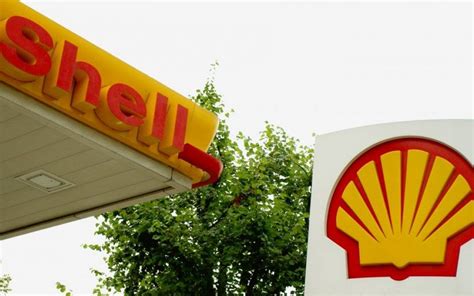 Shell Share Price Falls As Shareholders Vote In Favour Of Shell And Bg