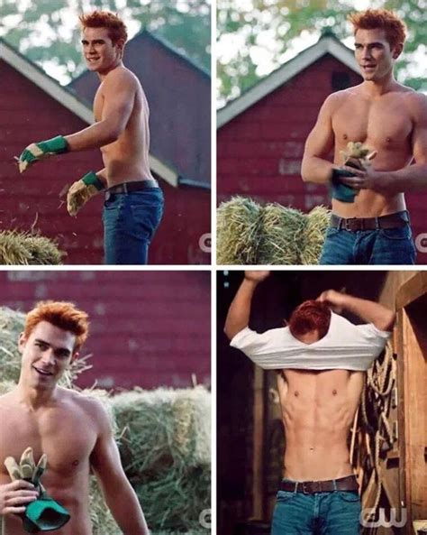 Pin By Rocco Cupido On Kj Apa Riverdale Celebrities Male Hot Actors
