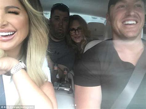 Kim Zolciak Biermann Makes Up With Brother Mike On Her 40th Birthday Daily Mail Online