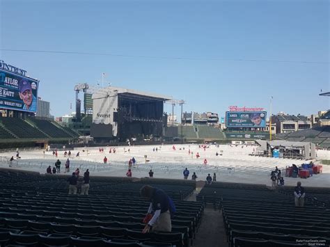 Wrigley Field Section 109 Concert Seating - RateYourSeats.com