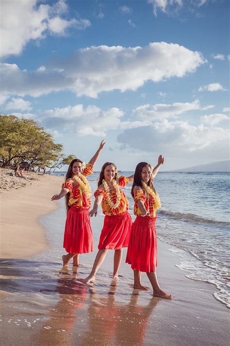 Three Teen Traditional Hawaiian Hula Dancers On The Beach Del