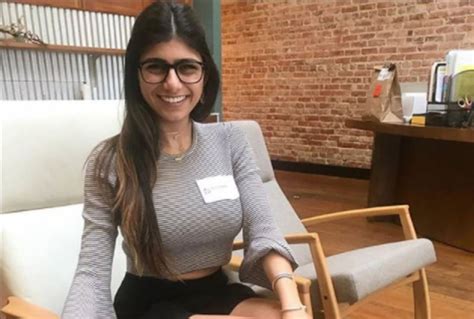Mia Khalifa Announces Divorce After Two Years Of Marriage