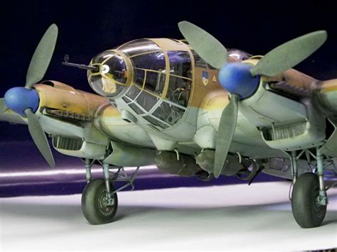 Heinkel He 111 H6 Trop Revell 132