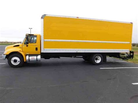 International 4300 2012 Van Box Trucks