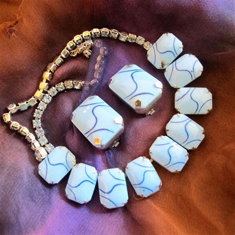 Vintage Marbled Opaque Blue Glass Necklace And Clip Earring Set