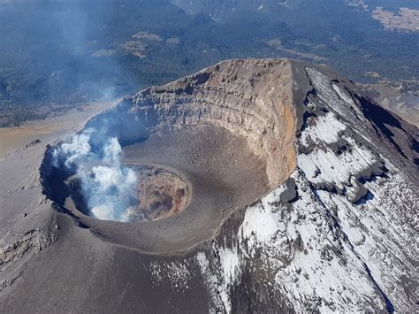 Popocatépetl The Craters And The Degassing Dome 78 Photo Cenapred