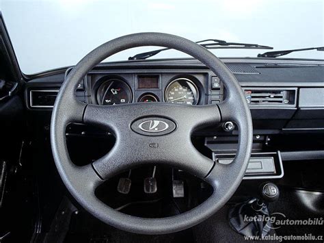 Lada 2104 Combipicture 4 Reviews News Specs Buy Car