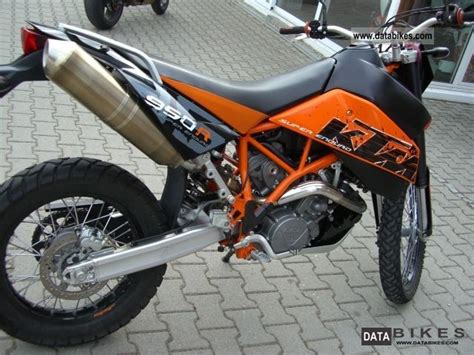 Baz ashenhurst of dirt bike trader mag reports. 2007 KTM 950 Super Enduro SE
