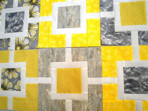 Venetian flowers yellow gray brown bedspread quilted set 6 pcs queen size. MARILYN'S MAZE: YELLOW & GREY QUILT