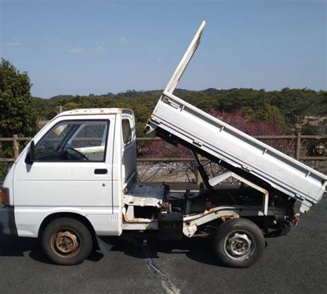 Daihatsu Hijet Scissor Dump
