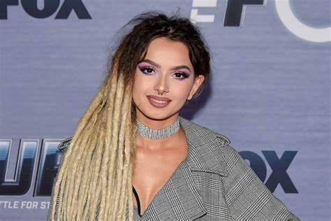 The Four Star Zhavia Ward Signs With Columbia Records