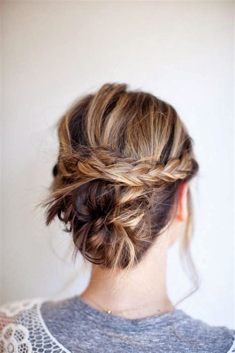 Facile automne hiver 2016 automne hiver printemps bientôt longs automne coiffures tendances 30 chignon coiffure cheveux mi long chignon chignons … Coiffure simple cheveux long: tresse et chignon en 26 idées