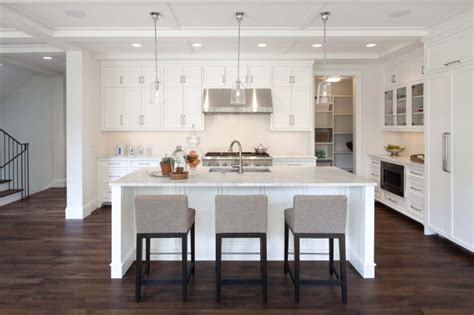 Find ideas here for bringing farmhouse style to your kitchen. Modern Kitchens With Eye-Catching Dark Wood Floors