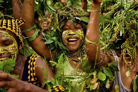 In Papua New Guinea An Indigenous Tribes Journey To Protect Its Forest Newsroom