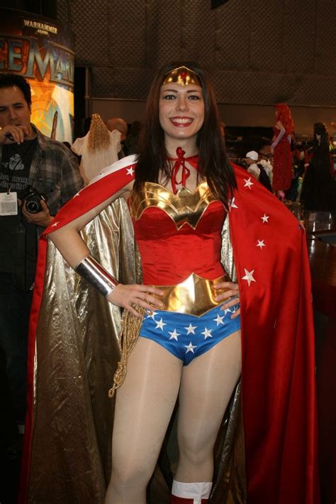 Wonder Woman Cosplay Wonder Woman Cosplay Wonder Woman Comic Con