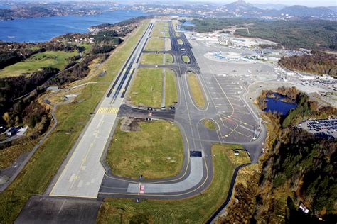 Bergen Lufthavn Flesland Bergen Byleksikon