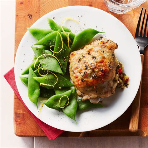 Chicken thighs contain nutrients, minerals, and healthy fats. Primavera Stuffed Chicken Thighs | Recipe (With images ...