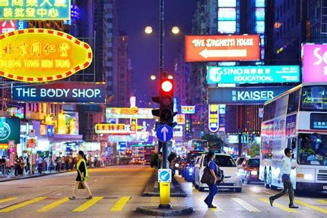 Hong Kong Afternoon Sightseeing Tour Plus Dinner Cruise With Hotel