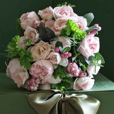 Mar 21, 2021 · librivox about. Gigantesco Mazzi Di Fiori - Thoughts of You Bouquet with Red Roses | Composizioni ... : Un mazzo ...