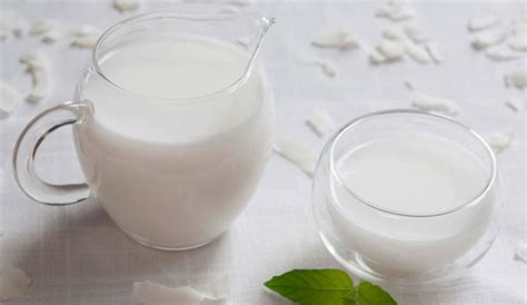 Interestingly, goat milk happens to contain more calcium and vitamins a and b6 than cow milk (1). 20 Home Remedies, Tips to Reduce Hair Fall & Increase ...