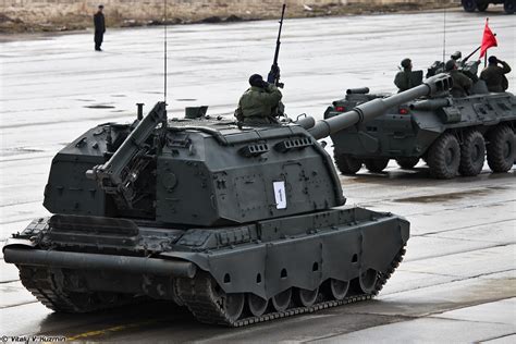 2s19m2 Msta S Sph Armoured Howtizer April 9th Rehearsal In