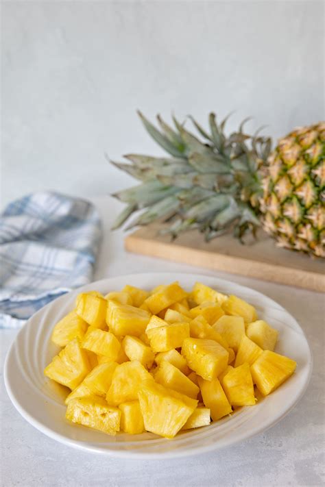 How To Cut A Pineapple Barbara Bakes