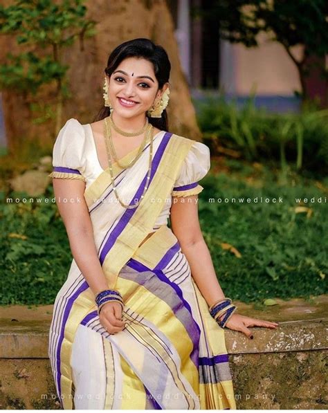 Pin By Aswany Mohan On Set Mundu Set Saree Kerala Saree Blouse Designs Kerala Bride