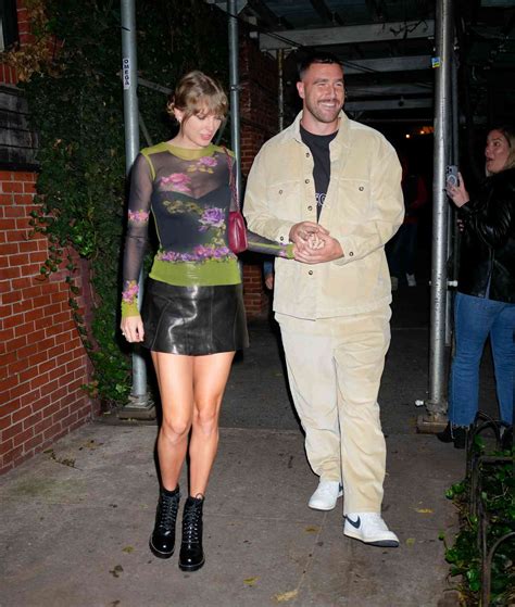 Taylor Swift And Travis Kelce Hold Hands After New York City Dinner