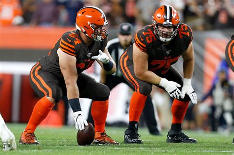 Browns Offensive Line Takes Big Drop In 2019 Pff Rankings