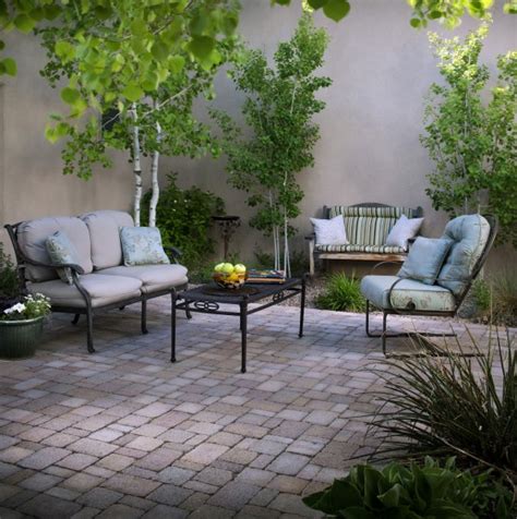 Thinking of sprucing the backyard up a bit? 10 Easy Backyard Improvements for Outdoor Entertaining ...