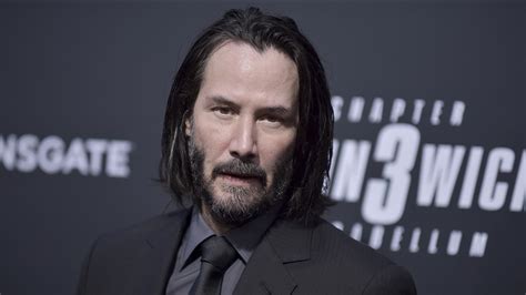 Keanu Reeves Just Admitted He Doesnt Have Anyone In His