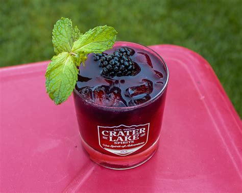 Blackberry Smash Gin Cocktail – Crater Lake Spirits