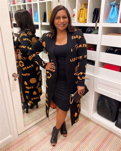 51 hottest mindy kaling big butt pictures are an appeal for her fans the viraler