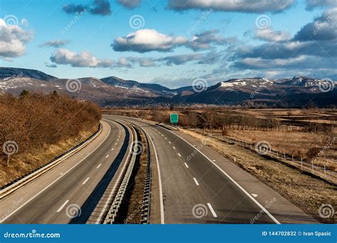 Two Line Wide Highway Curve On A Summer Day Stock Photo Image Of Line