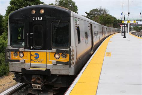 Lirr Station Announcers Are Making 200k A Year