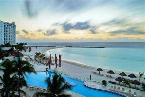 Cancun Mexico Cancun Krystal Hotel Cancun Around The Worlds