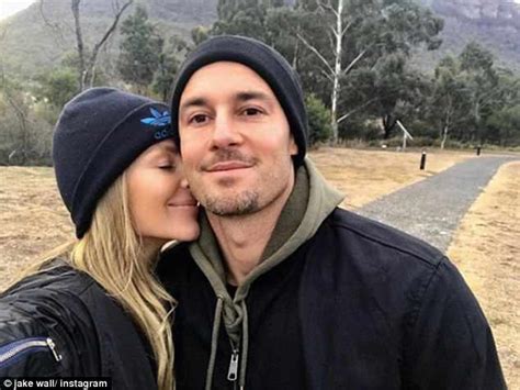 Jennifer Hawkins And Jake Wall Look Loved Up During Romantic Getaway Daily Mail Online