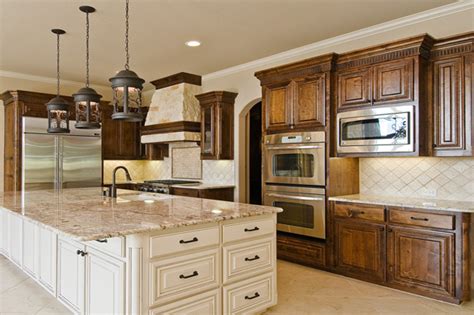 We offer quality solid wood and plywood construction at 15% less than competing brands! North Texas Home Builders - Popular Luxury Trends For Custom Kitchens - New Green Homes Texas