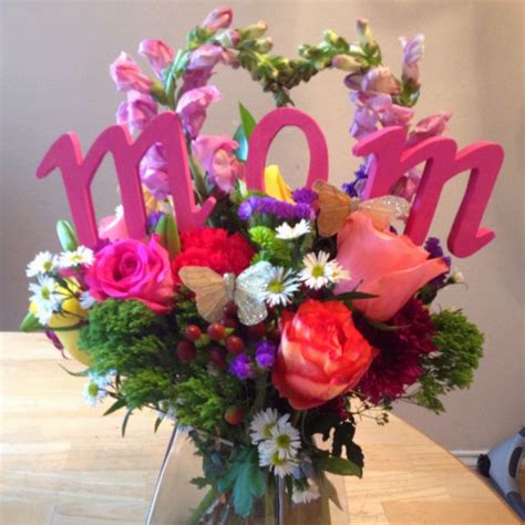 And, with proflowers, we make it easy — just scroll through our just remember to think of your mom first when picking your ideal mother's day flower arrangements and you can't go wrong. Mother's Day arrangement | Mothers day baskets, Mothers ...