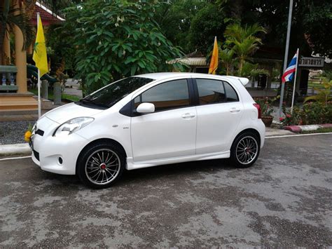 The toyota yaris was introduced in the 2007 model year. Sell Toyota Yaris 2007