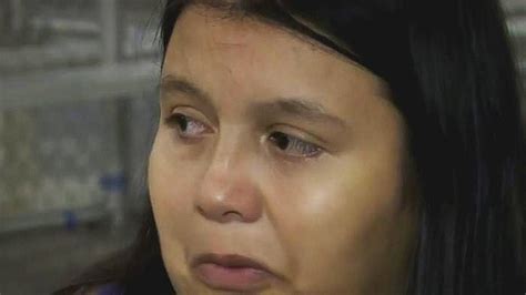 El Drama De Una Madre Hispana Detenida En La Frontera Telemundo