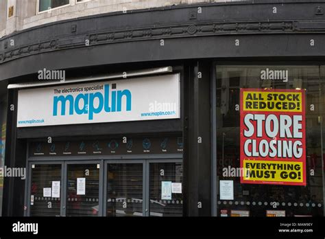 Maplin Shop Hi Res Stock Photography And Images Alamy