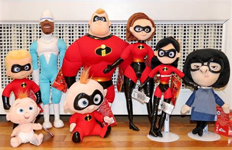 Dan The Pixar Fan Incredibles 2 Disney Store Plush Collection