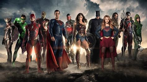 New pic alert love this! Justice League VS Avengers Movie Talk - YouTube