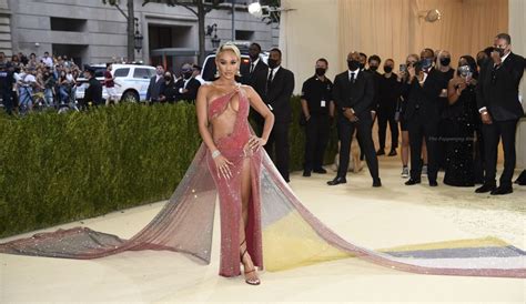 Saweetie Flaunts Her Boobs At The 2021 Met Gala In Nyc 27 Photos Thefappening
