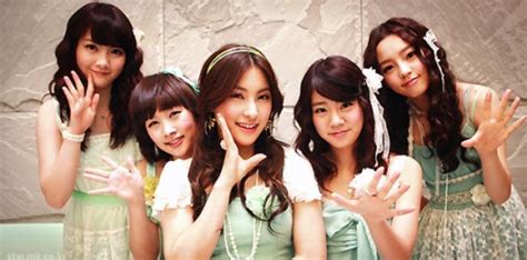 Korean Girlsboys Band Kara Super Juniorand Girls Day