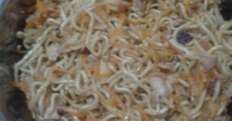 Penjual mie ayam umumnya melelehkan lemak ayam dalam jumlah banyak untuk kemudian ditaruh dalam botol. Resep mie sayur ayam suwir oleh Ummy Mamanya Fafa - Cookpad