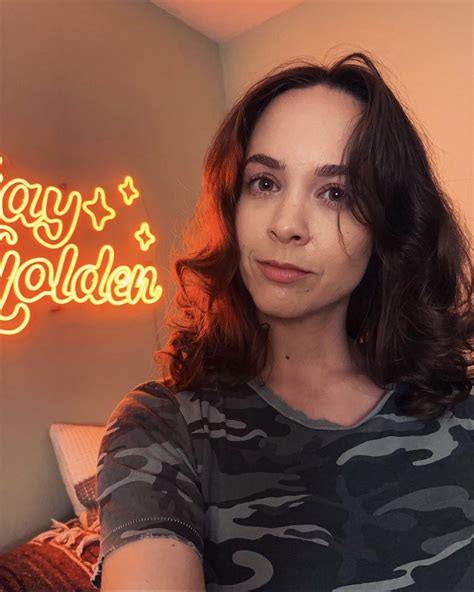 Natalie Gold : r/reactgirlsofYT