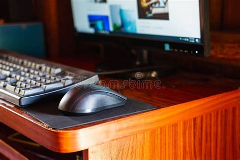 Computer Mouse On The Desk Stock Image Image Of Call 173717875